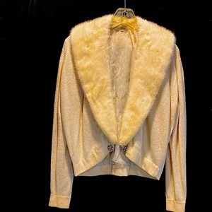 Vintage cashmere sweater with fur collar